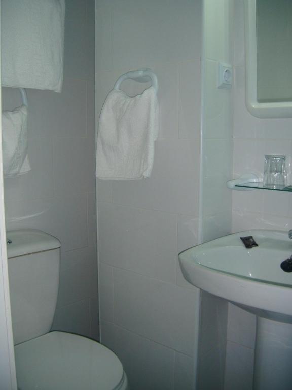 Puerta Del Sol Rooms Мадрид Номер фото