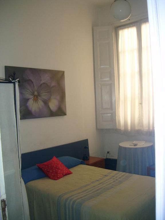 Puerta Del Sol Rooms Мадрид Номер фото